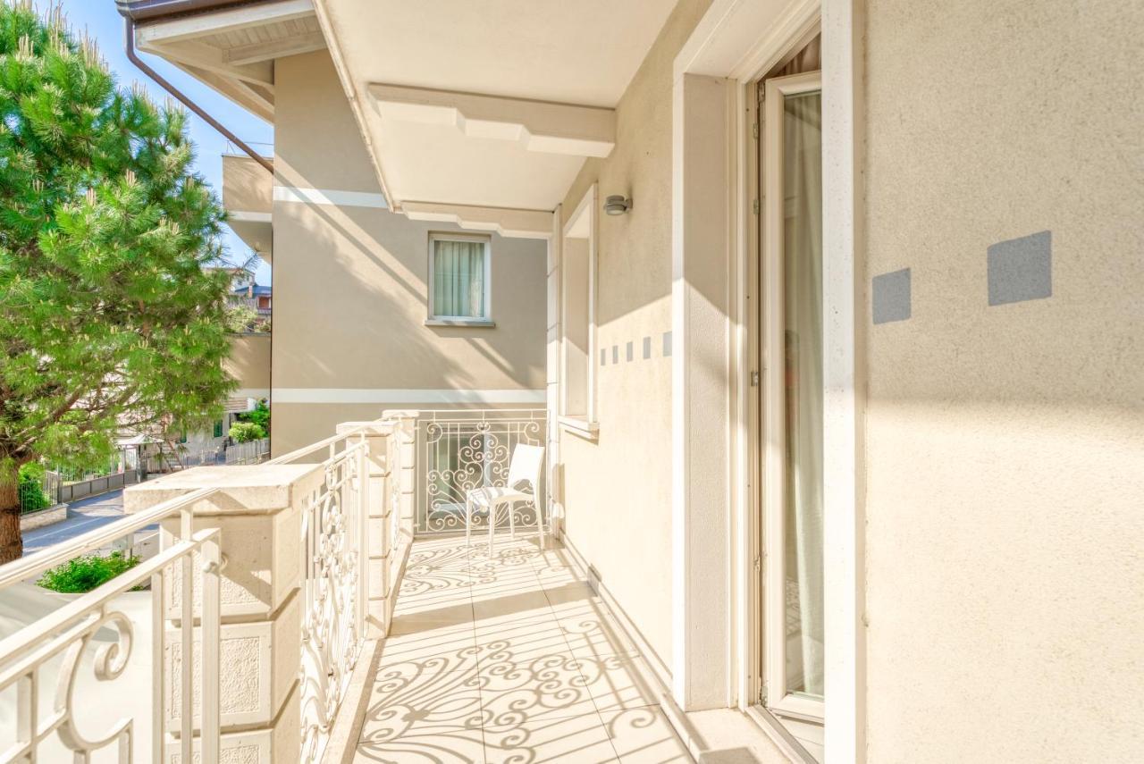 Villa Liberty Boario Terme Eksteriør billede
